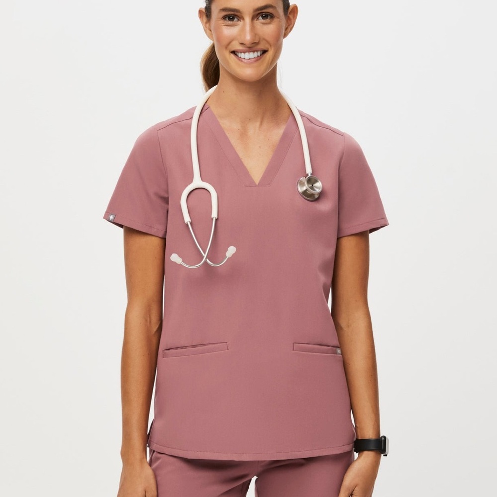 Figs Camsa Three Pocket Scrub Top Misty Mauve - L